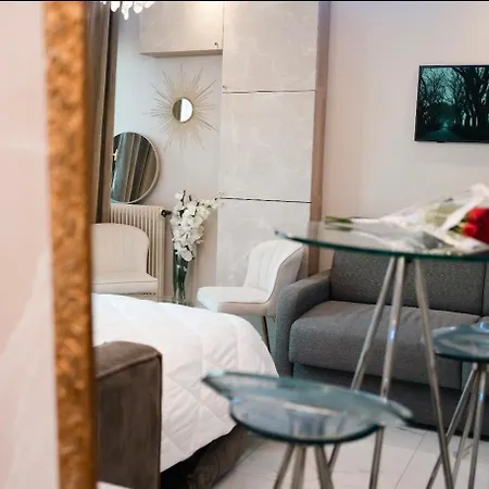 Neuf Gare Montparnasse Apartment *